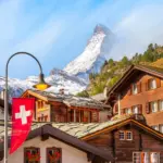 Ein Dort mit Flagge als Symbol für Bankkonto in der Schweiz