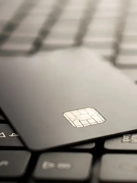 Eine Kreditkarte als Symbol für ein Bankkonto in Österreich