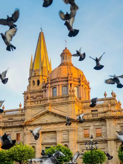 Ein Regierungsgebäude als Symbol für Steuern in Mexiko