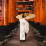 Säulen als Symbol für Krankenversicherung in Japan