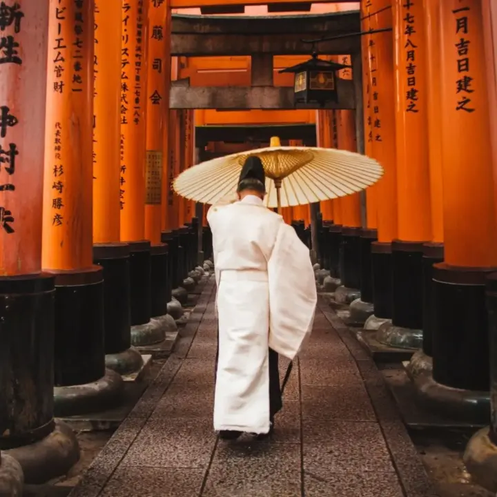 Säulen als Symbol für Krankenversicherung in Japan