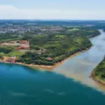 Ein Fluss als Symbol für Krankenversicherung in Paraguay