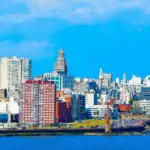 Eine Skyline als Symbol für Steuern in Uruguay