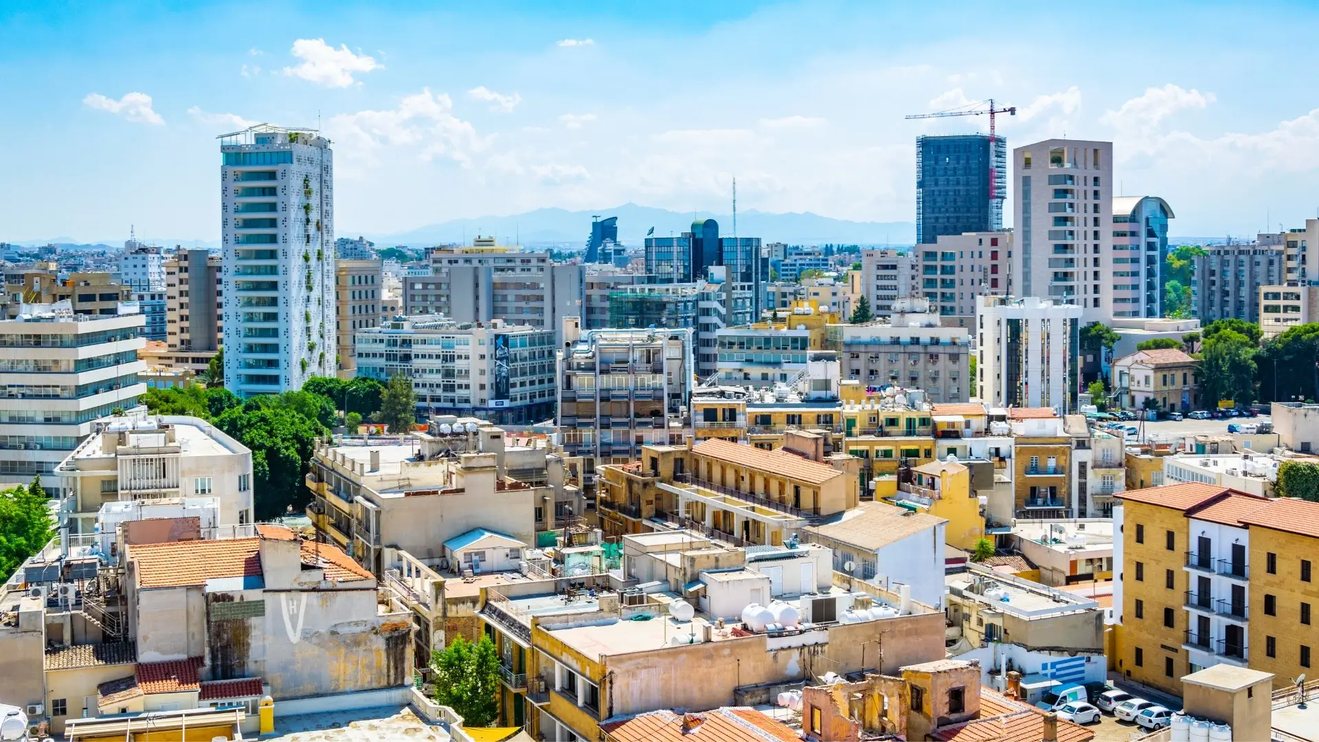 Eine Skyline als Symbol für Steuern in Zypern